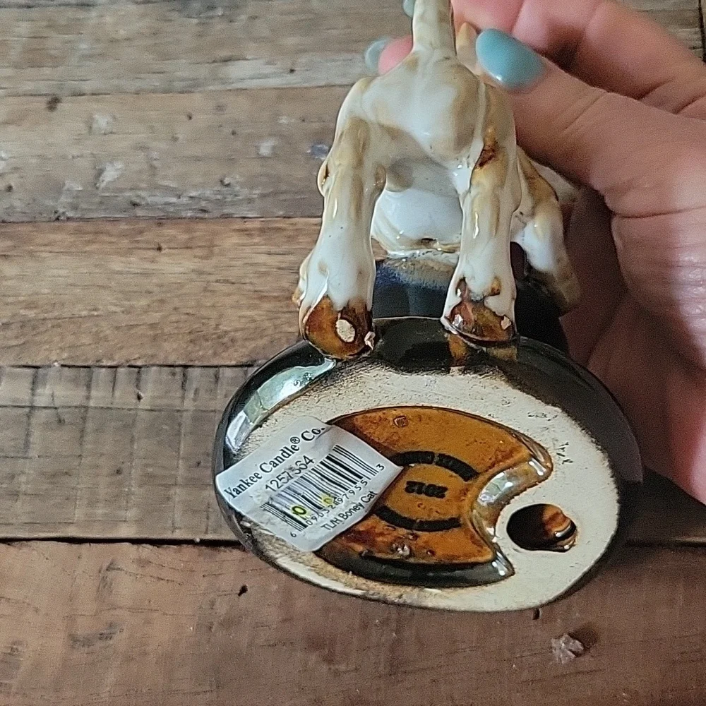 Yankee Candle 2012 Limited Edition Boney Bunch Skeleton Cat Tea Light Holder